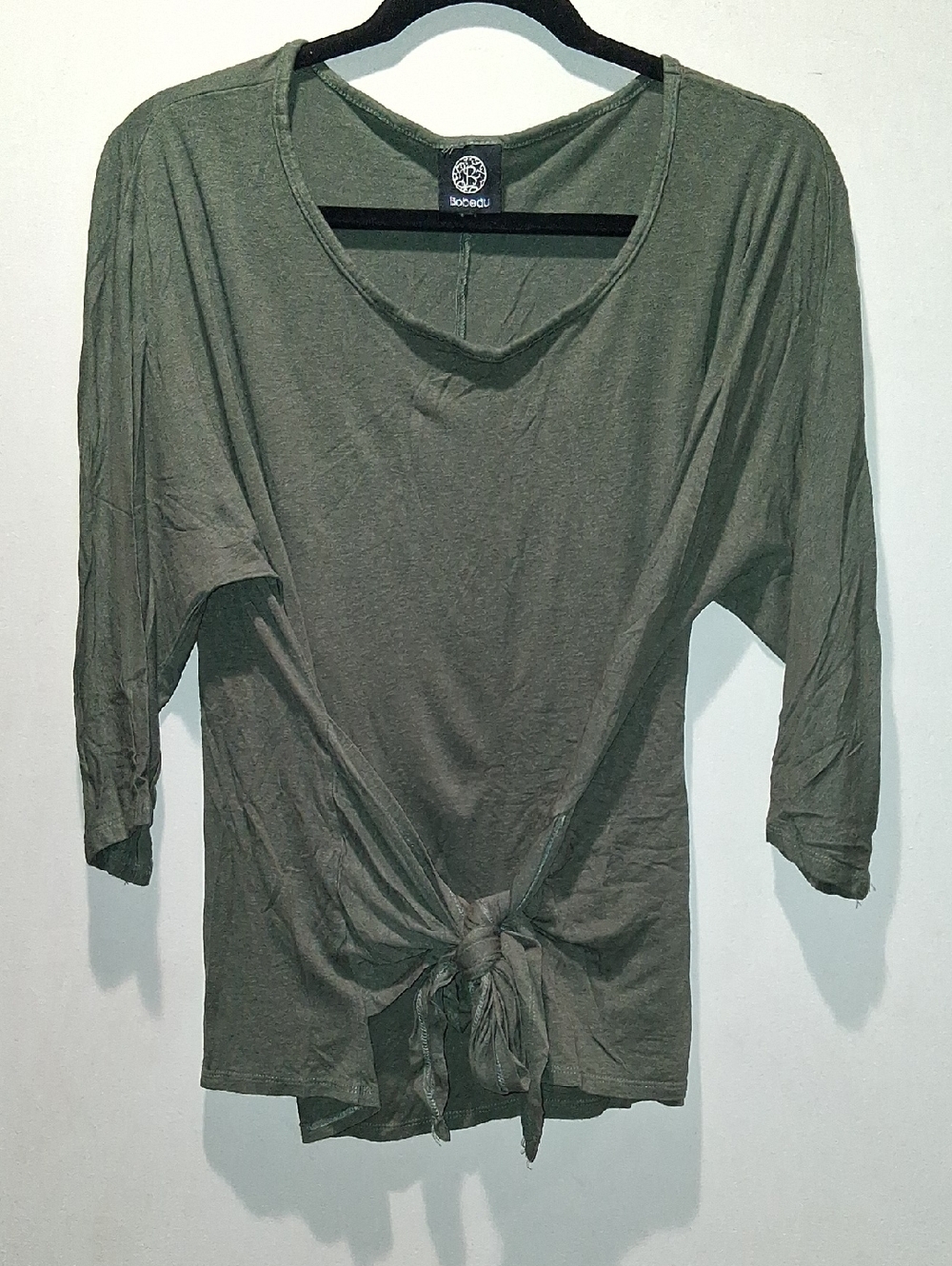 Cute Green Top W/Tie Design